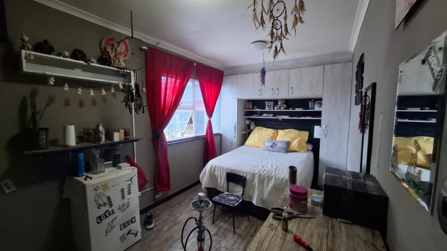 3 Bedroom Property for Sale in Strandfontein Village Western Cape